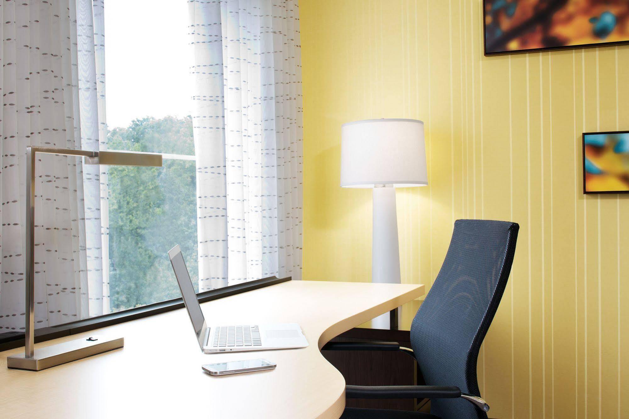 Residence Inn By Marriott Baltimore At The Johns Hopkins Medical Campus Exterior photo